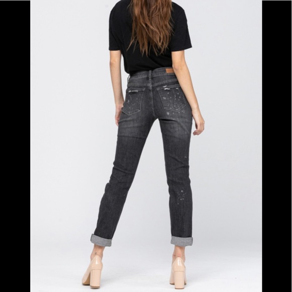 NWT JUDY BLUE Mid Rise Distressed Bleach Splashed Boyfriend Fit Black Jeans - Picture 4 of 11